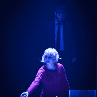 Dans ma maison de papier, j'ai des poèmes sur le feu - Crédits: Yanick Macdonald