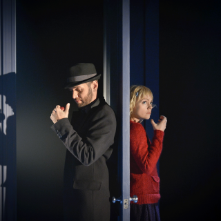 Dans ma maison de papier, j'ai des poèmes sur le feu - Crédits: Yanick Macdonald